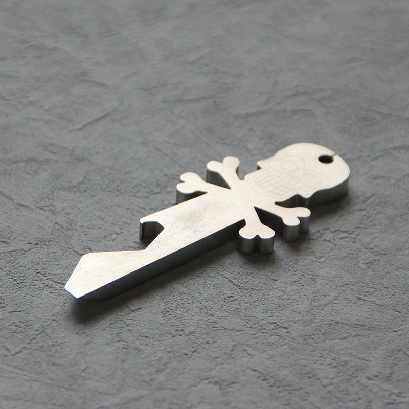 Mini Titanium Prybar Keychain  - Titanium Pry Bar recensie en prijs